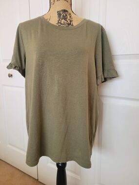 🌱 Fashion Tee